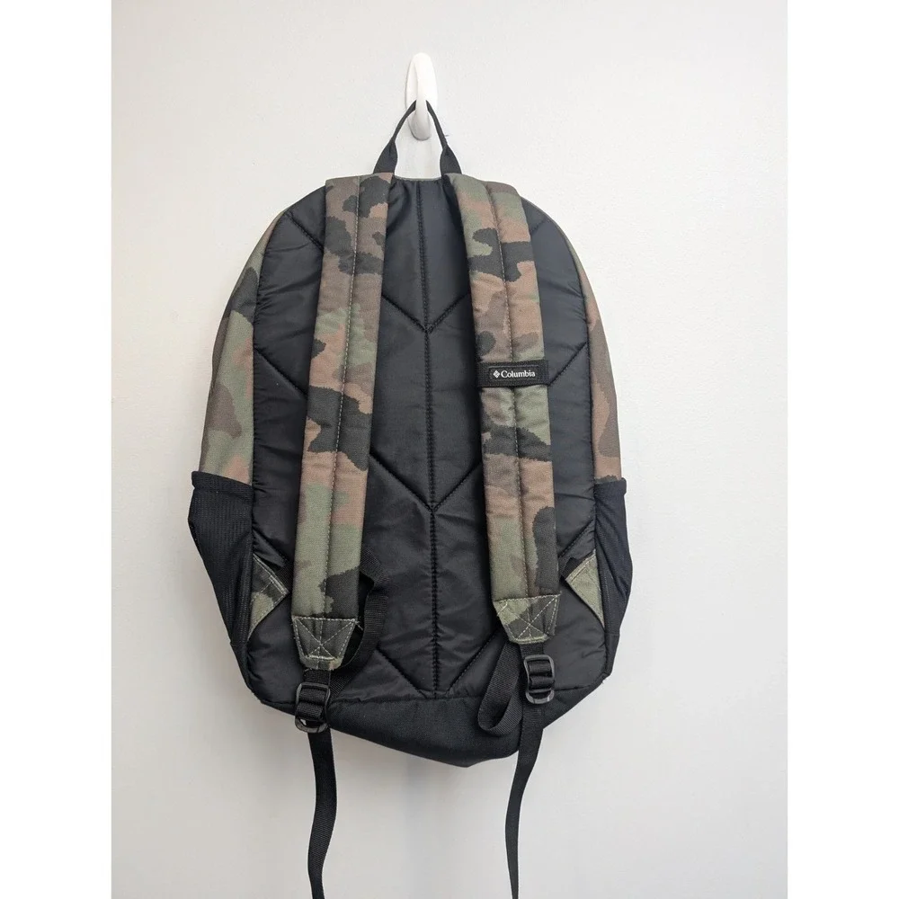 Columbia Unisex Zigzag 30L Backpack Cypress Camouflage Green School Hiking